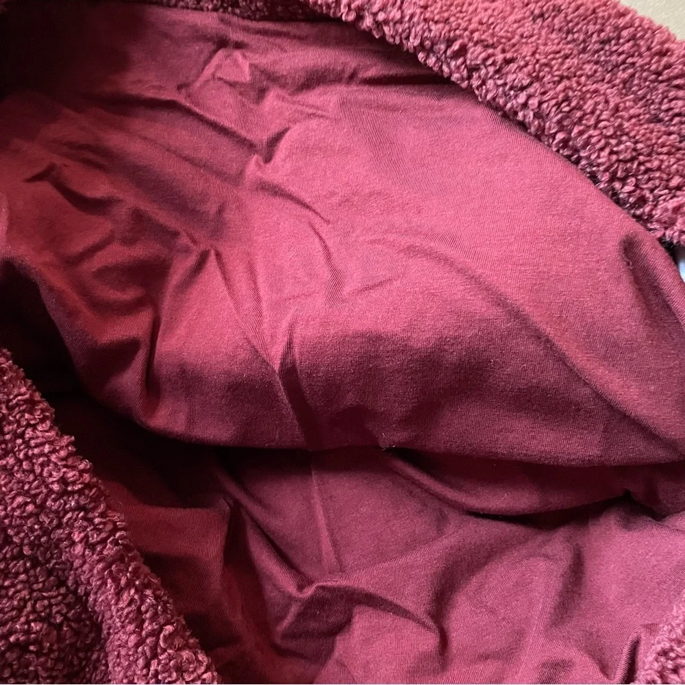 Vince Cozy Faux Sherpa shearling Pullover Hoodie in Anise red medium sweatshirt - Picture 15 of 17